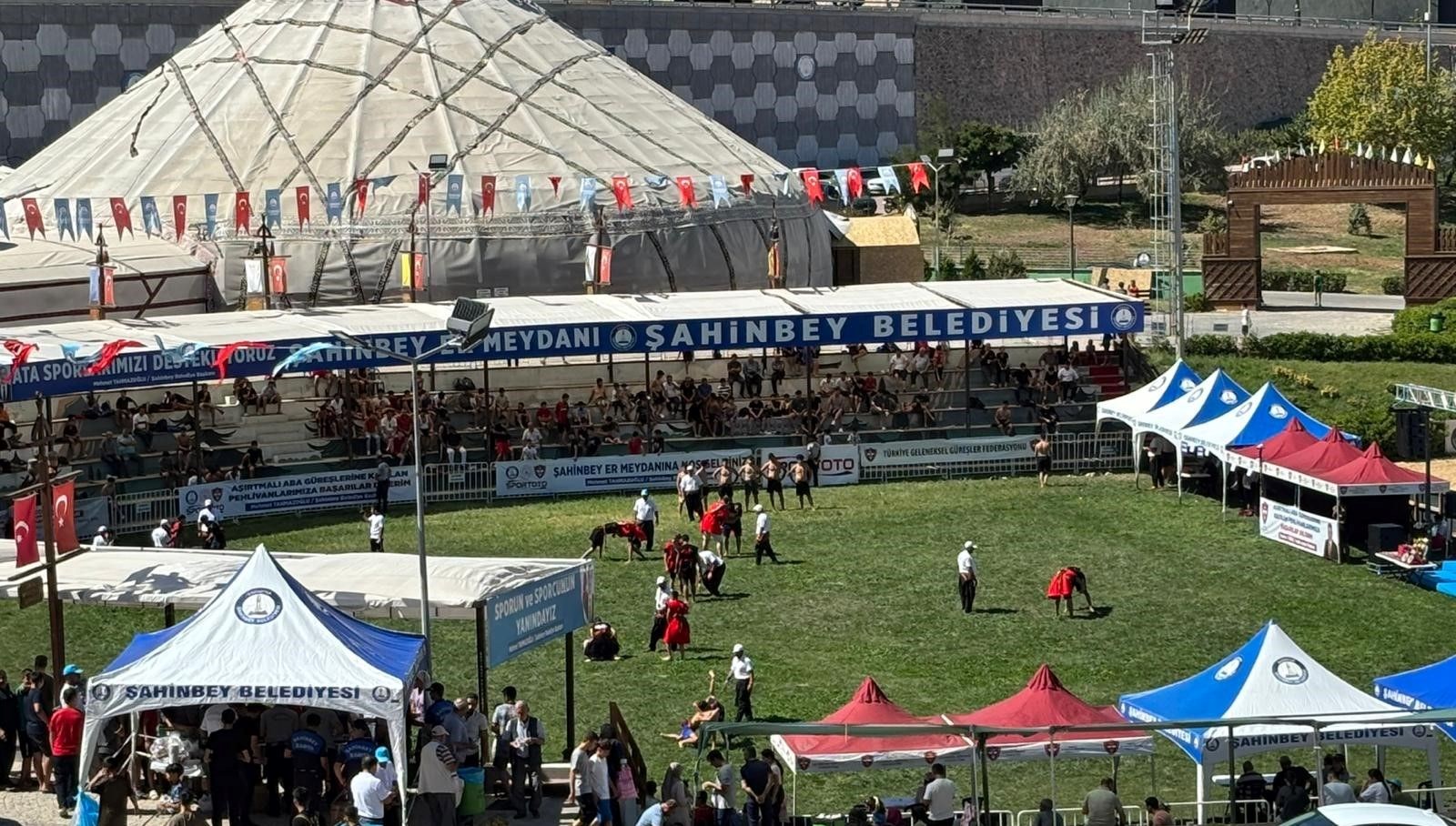 gaziantepte geleneksel gures heyecani MiUAW32Q