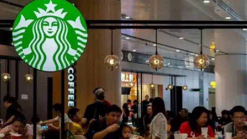 starbucks yuzlerce dukkanini kapatiyor 900 kisi isten cikarilacak KThCvQ17