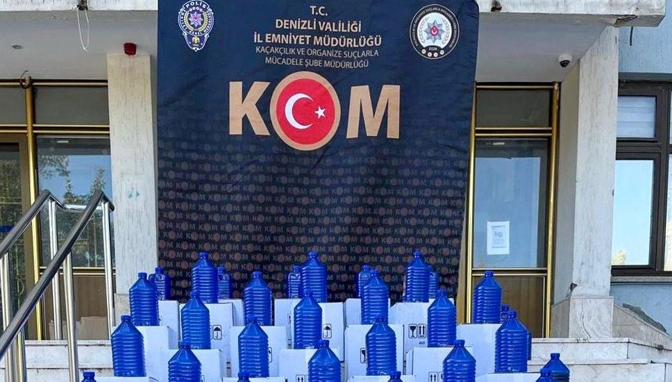 denizlide 642 litre kacak alkol yakalandi EXIeA5aP