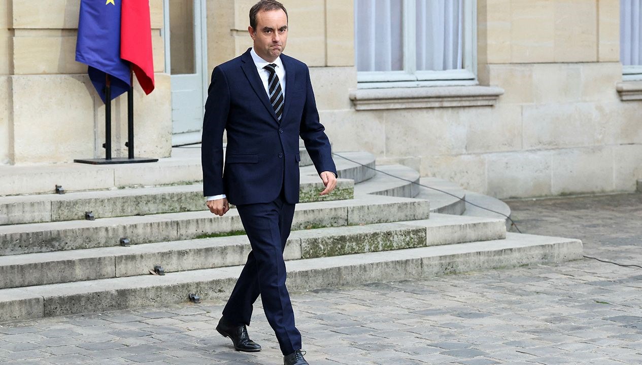 fransa lecornu bir haftada ikinci hukumeti kurdu s8gE4lvm.jpg