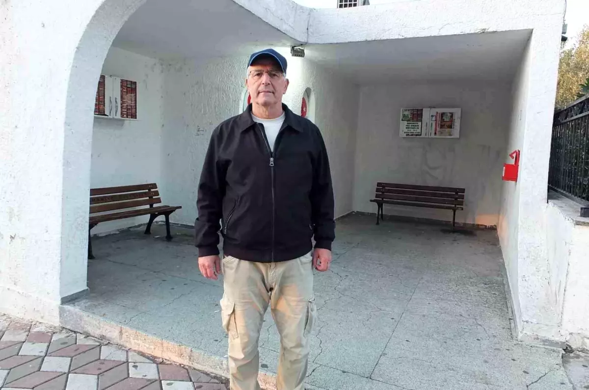 gurbetci taksici burhaniyede kitapliklara sahip cikti VknLRB6k.jpg