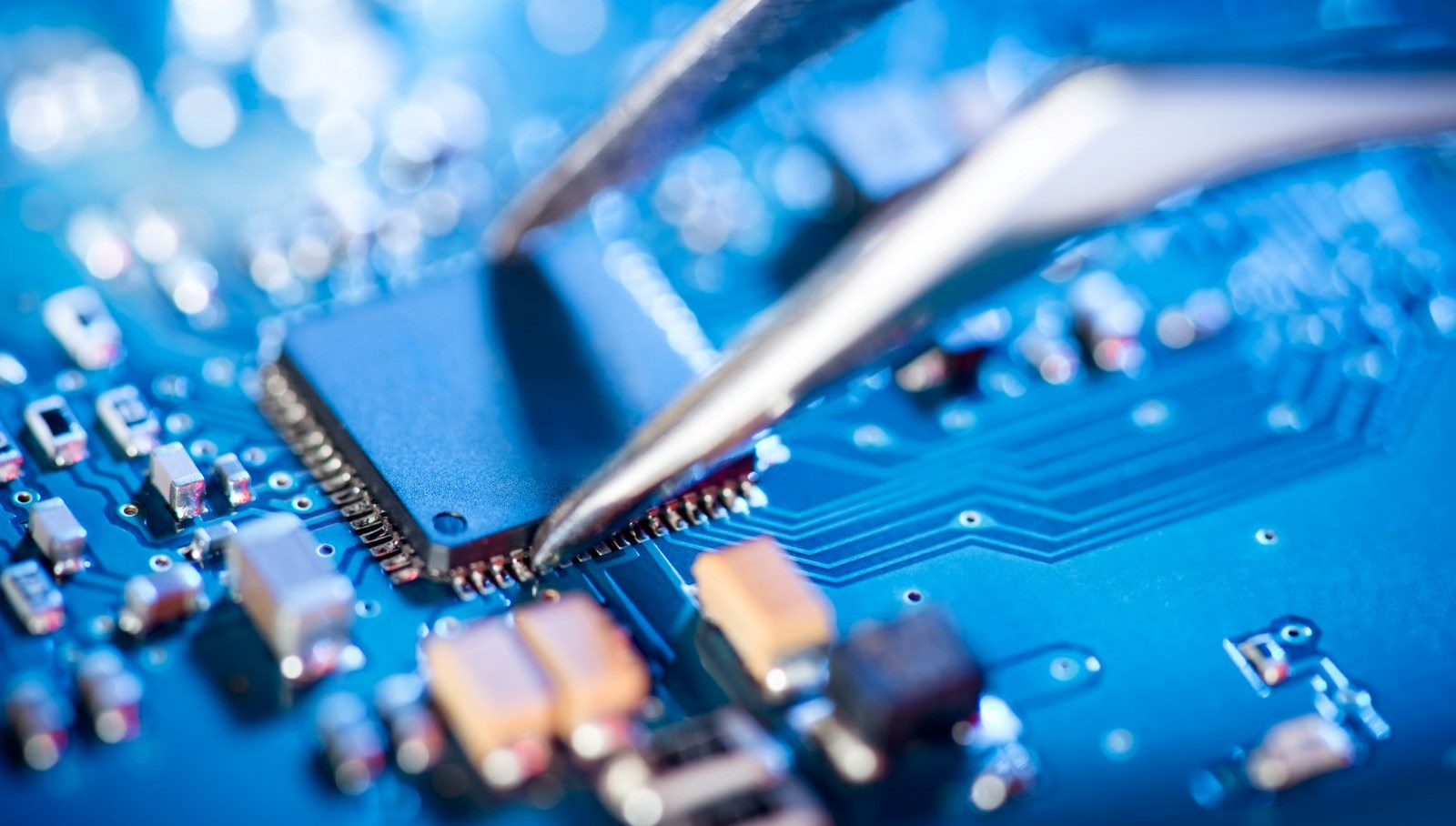 hollanda hukumeti cinli cip ureticisine el koydu uSNRANgZ.jpg