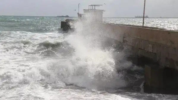 istanbul valiliginden marmarada firtina uyarisi D52XjTze.jpg