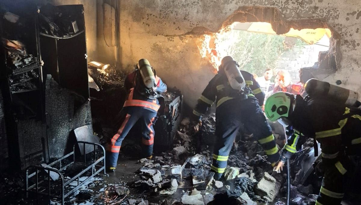 mardinde 5 yasindaki cocuk yanginda oldu 3u agir 12 yarali tSLBKVCx