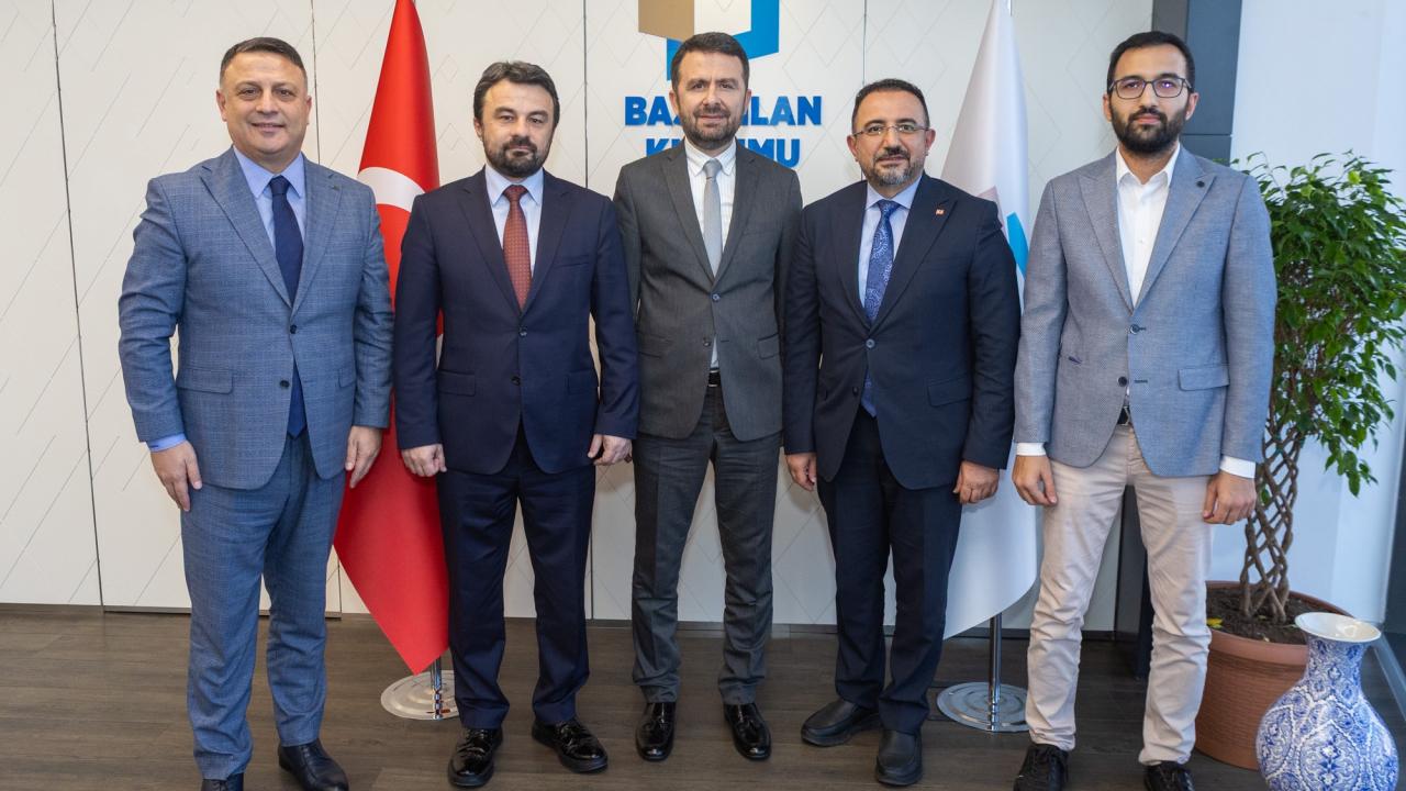 kanal7 medya grubundan bik genel muduru abdulkadir caya hayirli olsun ziyareti R7r1GGGm.jpg