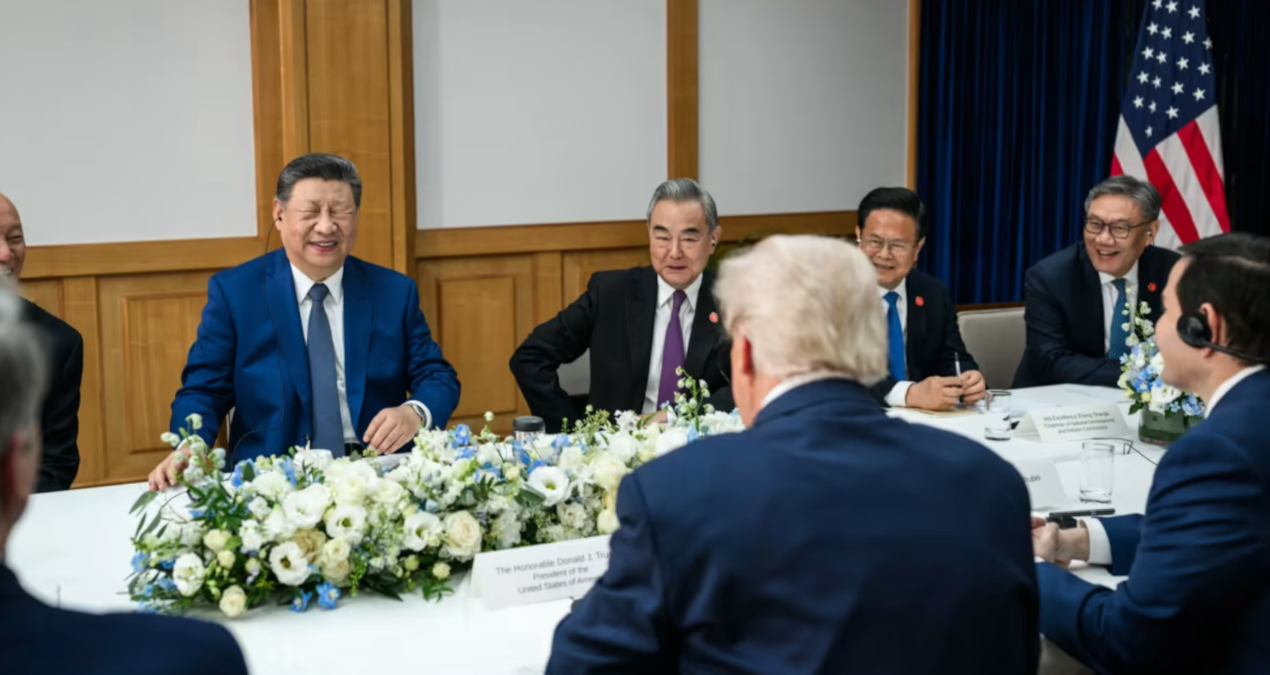 sinin bu fotograflari cinde yasaklandi wfK5DlMq.jpg