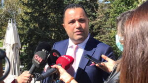 casusluk-ve-fetoye-yardim-sorusturmalarinda-rezan-epozdemire-takipsizlik-adalet-tecelli-etti-NdK6KAAq