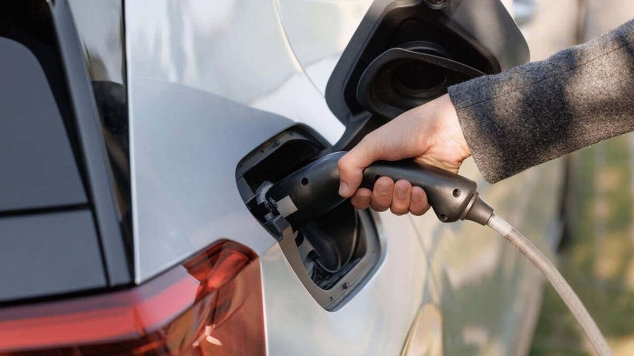 Elektrikli Araçlarda Devrim: 3 Dakikada Şarj Olan ve 600 km Menzil Sunan Uygun Fiyatlı Bataryalar