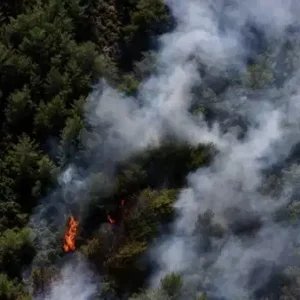 Hakkari’de Yaz Ortasında 5 Metreyi Aşan Kar Yığınları