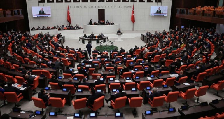 tbmmye-yeni-dokunulmazlik-dosyalari-sevk-edildi-PgKsZ872