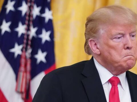 Yeni savaşların önüne geçecek tasarı Senato’dan geçince Trump sosyal medyada öfke kustu