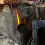 Gaziantepte kaza sonrasi savrulan arac insaat cukuruna uctu 2si agir 3 yarali YOX2xTWQ